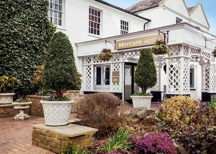 Discover the Top Hotels in St Albans with a Swimming Pool for a Relaxing Break