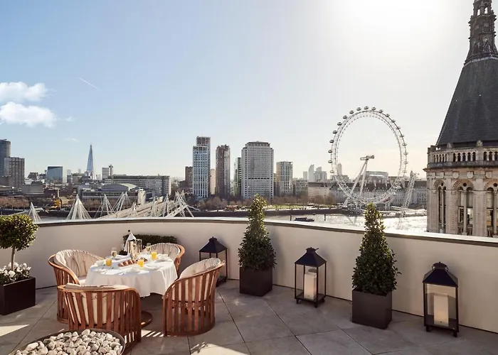 Discover the Best Hotels in London with Pool Amenities for a Refreshing Stay